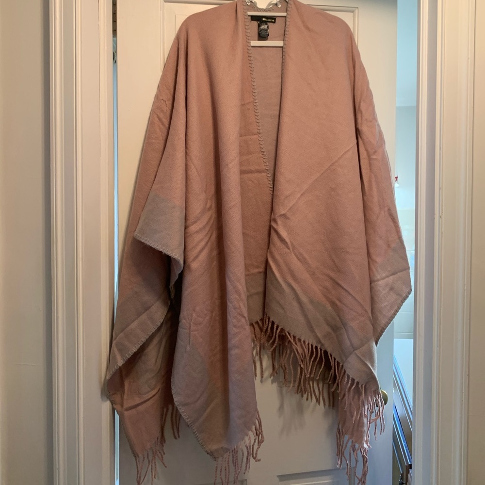 Modena Blush Cape
